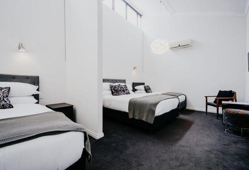패밀리 스위트, Albert Hotel Daylesford