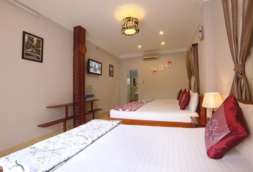اتاق خانوادگی با چشم‌انداز باغ, Green Garden Homestay