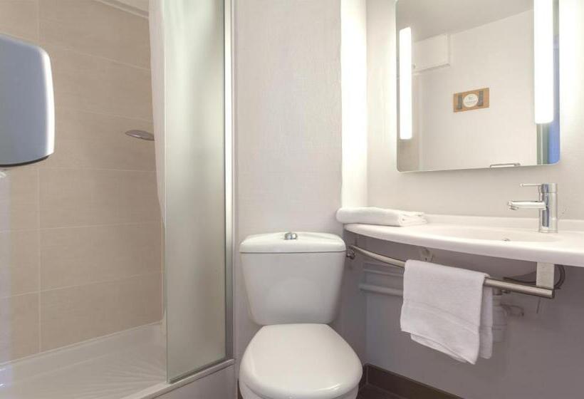 اتاق استاندارد, B&b Hotel Chambery La Cassine
