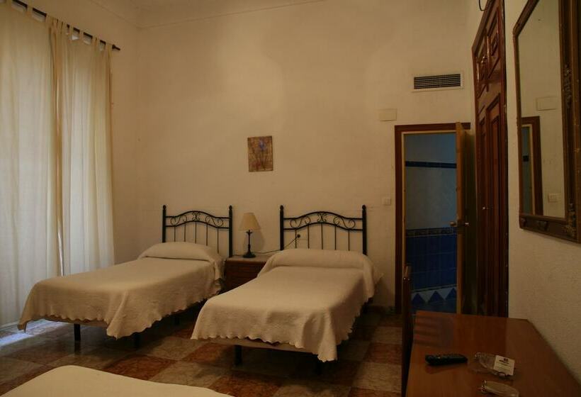 Quarto Triplo Standart, Pension San Joaquin