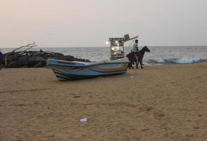 اتاق لوکس, Shanith Guesthouse Negombo