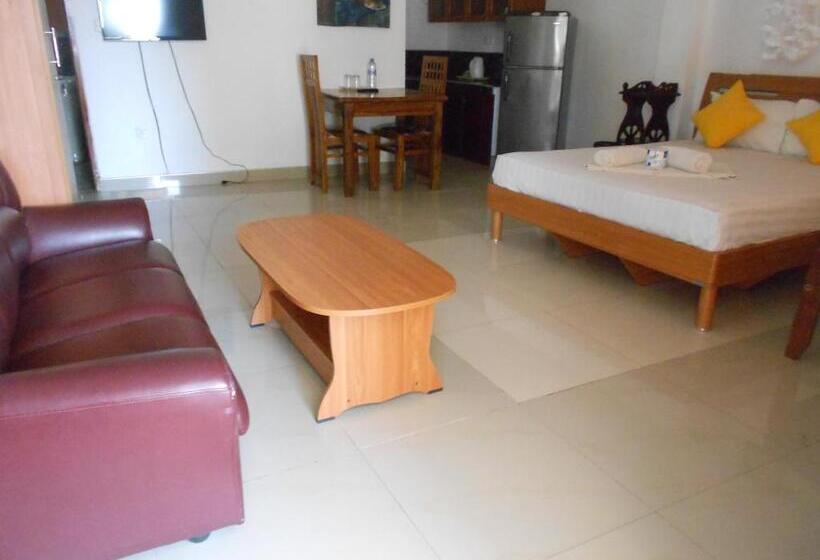 اتاق لوکس, Shanith Guesthouse Negombo