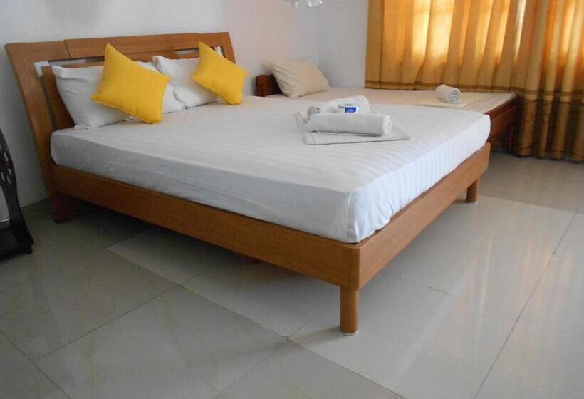 اتاق استاندارد چهار تخته, Shanith Guesthouse Negombo