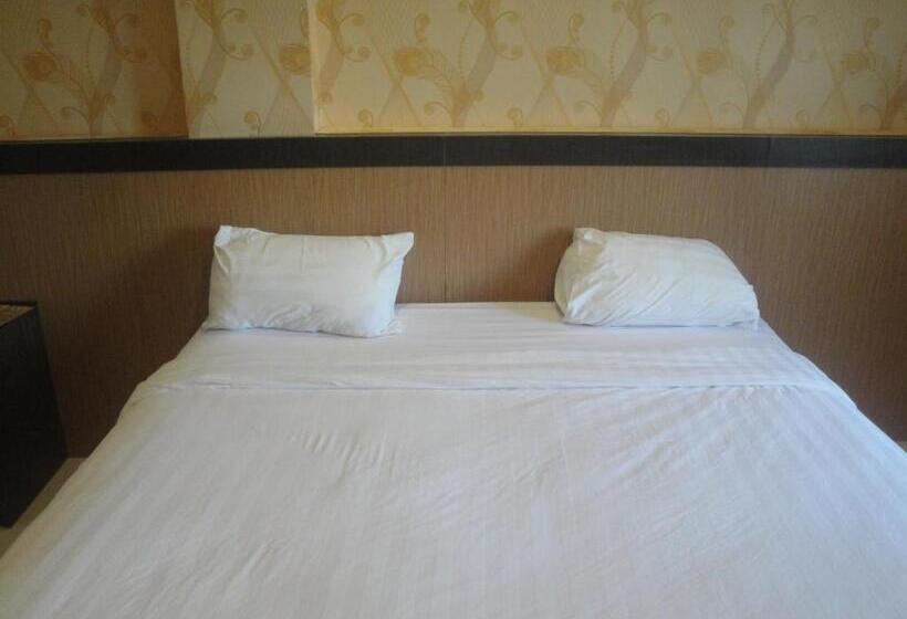 اتاق سوپریور, Sylvia Hotel Maumere