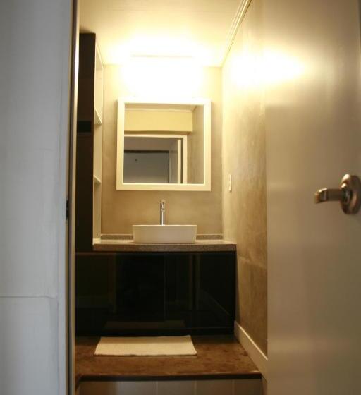 スタンダードルーム, Crib 49 Guesthouse   Foreigner Only