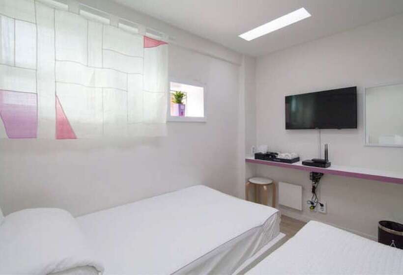 Quarto standard, Star Hostel Dongdaemun Suite