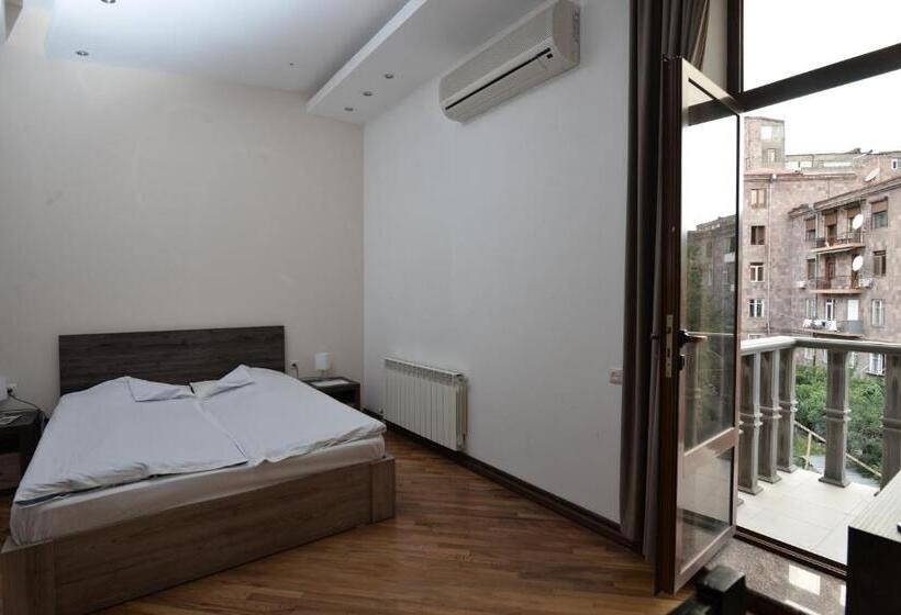 اتاق سوپریور, Saryan Hotel Yerevan