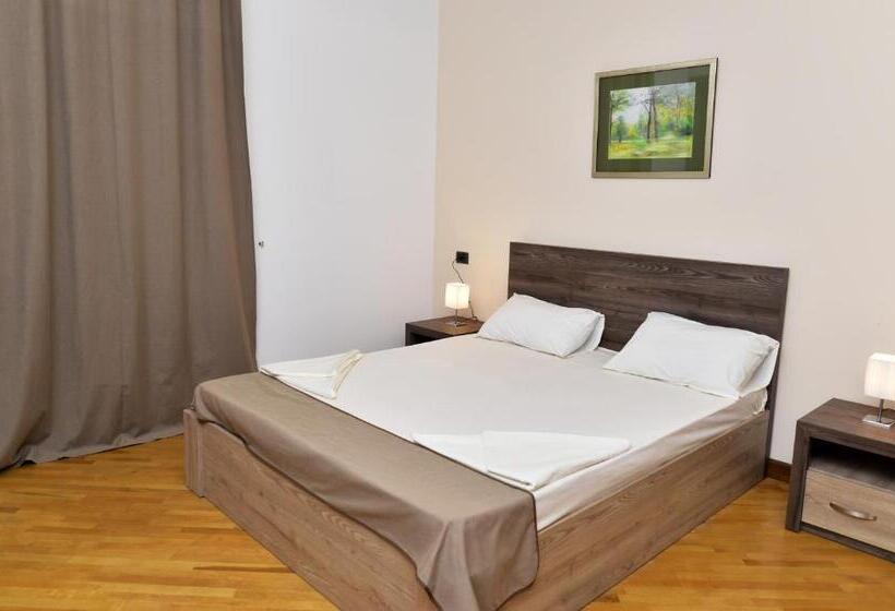اتاق استاندارد, Saryan Hotel Yerevan