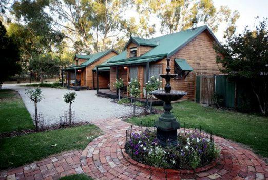 خانه 1 خوابه, Cottages On Edward