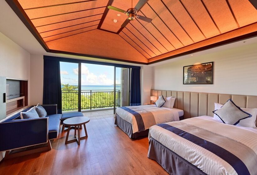 اتاق سوپریور با چشم‌انداز دریا, Fusaki Beach Resort Hotel & Villas