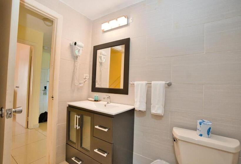 1 Bedroom Penthouse Apartment, Horizon View Beach