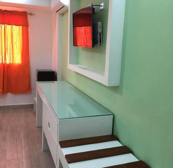 اتاق استاندارد با تخت بزرگ, Restaurant Hamilton