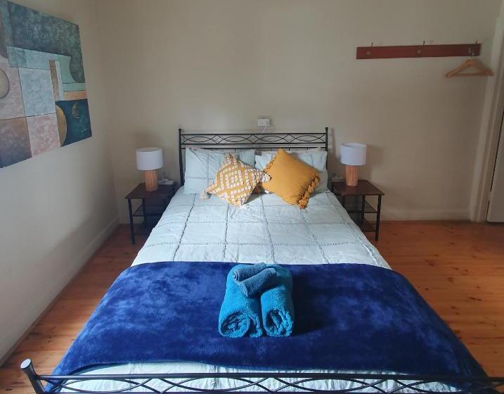 اتاق استاندارد سه نفره, Pier Hotel Port Lincoln