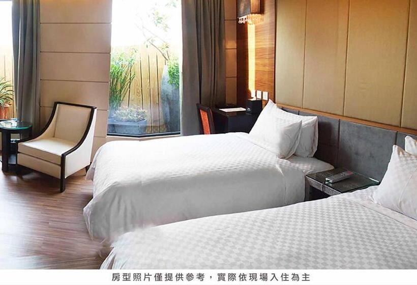 اتاق استاندارد چهار تخته, Royal Group Hotel Chun Shan Branch