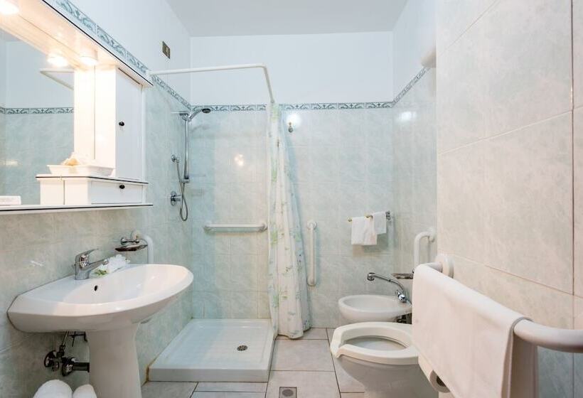 اتاق استاندارد یک نفره, Villa Truentum