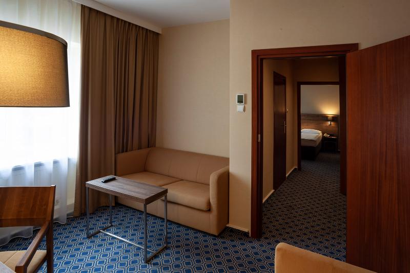اتاق استاندارد سه نفره, Marrigold Hostel