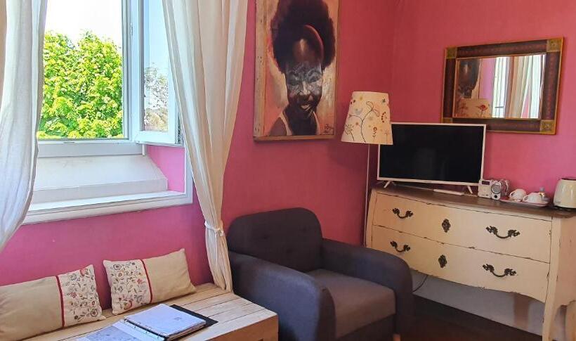 اتاق راحتی, Villa Primerose