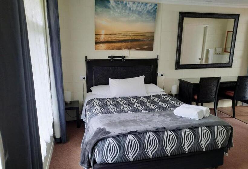 اتاق استاندارد, Flying Spur Motel