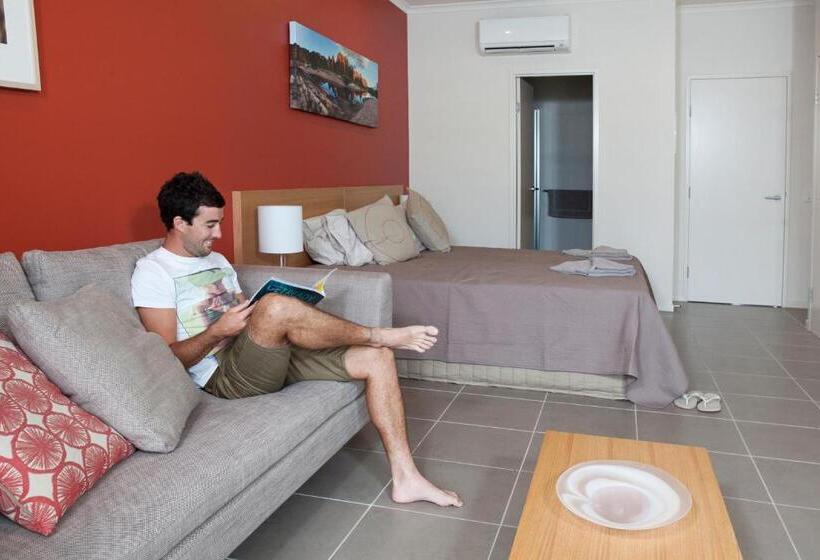 استودیوی استاندارد, Freshwater East Kimberley Apartments