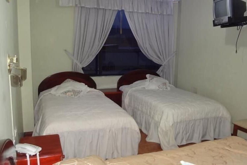 اتاق استاندارد سه نفره, Master's Suite