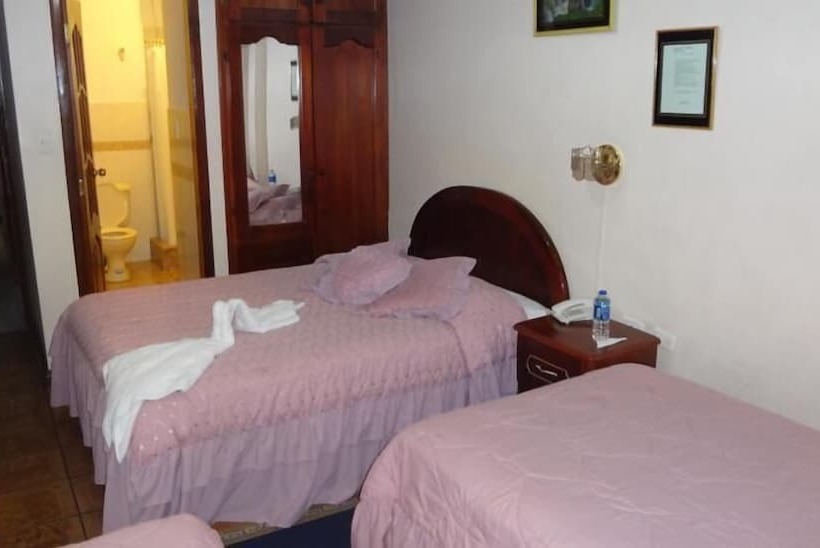 اتاق استاندارد سه نفره, Master's Suite