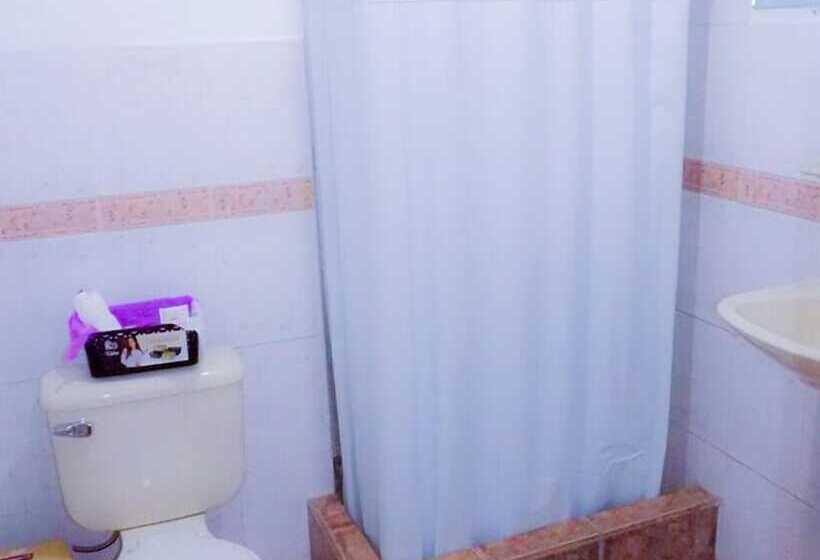 اتاق استاندارد سه نفره, Master's Suite