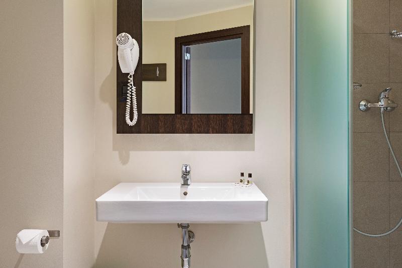اتاق استاندارد, B&b Hotel Como Camerlata