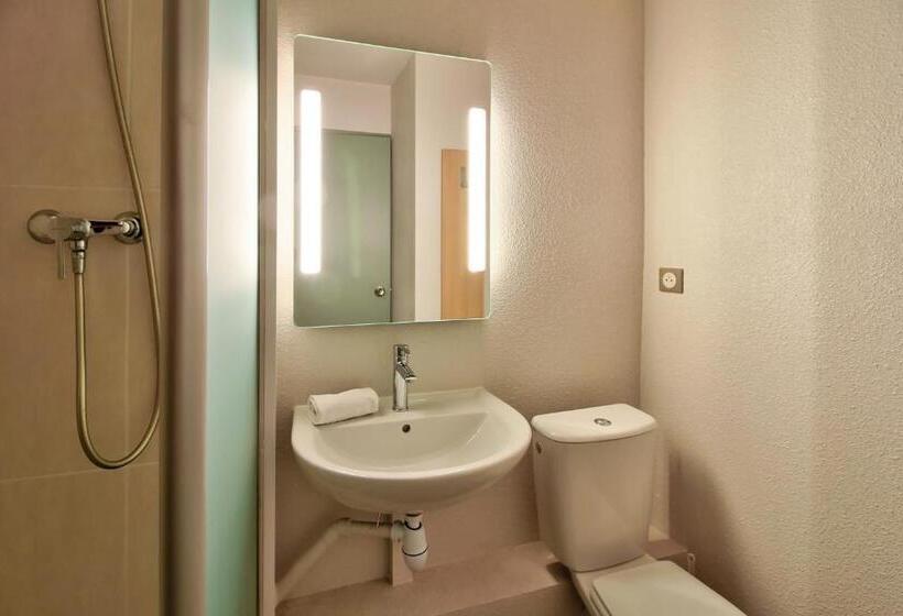 اتاق استاندارد سه نفره, B&b Hotel Beaune Sud 1 Palais Des Congrès