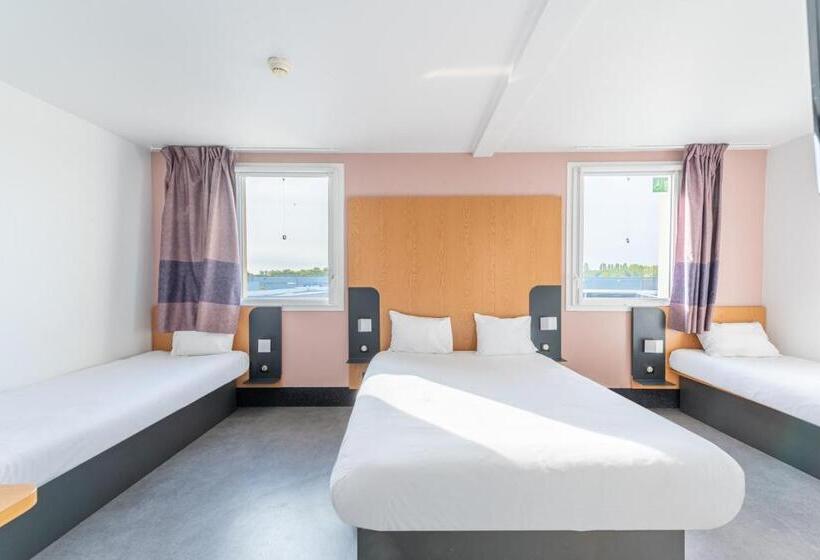 اتاق استاندارد چهار تخته, B&b Hotel Lieusaint Carré Sénart