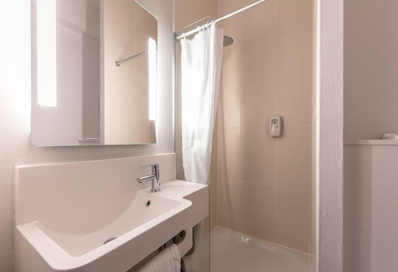 اتاق استاندارد چهار تخته, B&b Hotel Toulouse Basso Cambo