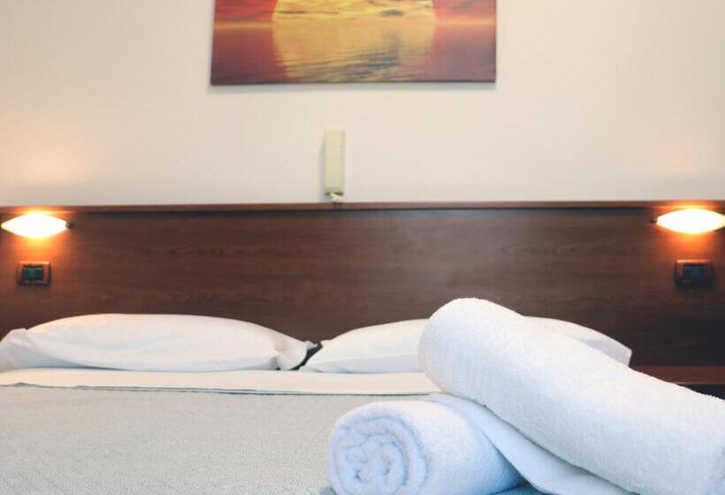 اتاق استاندارد, Lora Rda Luxury