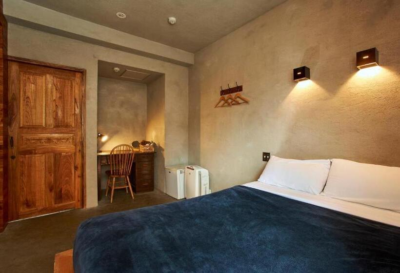 اتاق استاندارد, Untapped Hostel