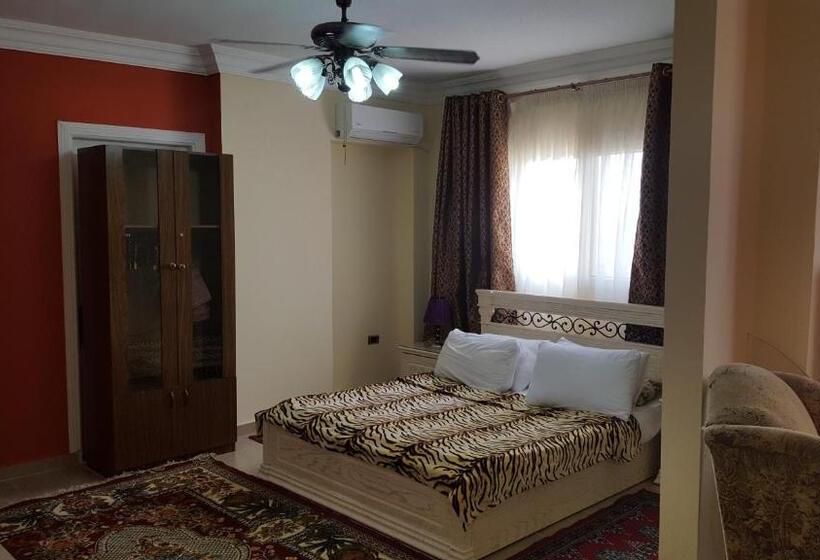 1 Bedroom Apartment, Alexander The Great