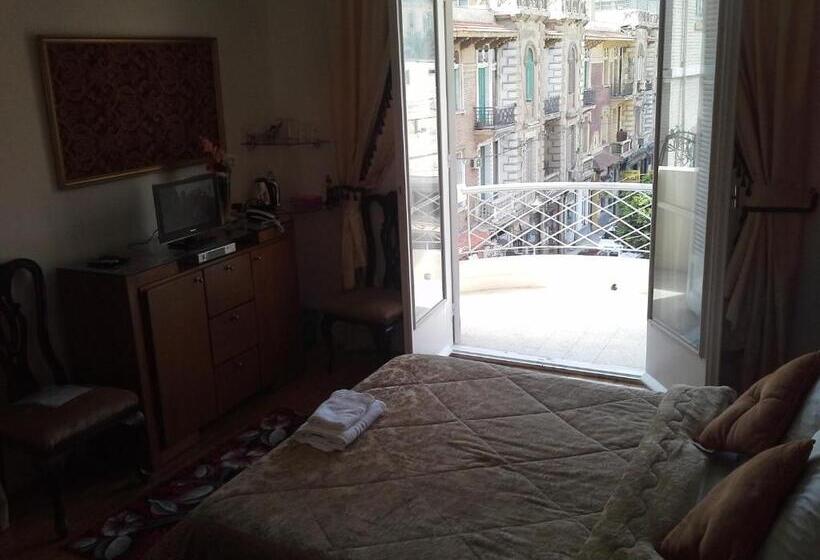 2 Bedroom Apartment, Alexander The Great