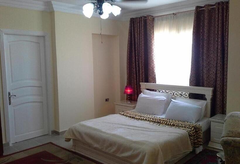 1 Bedroom Apartment, Alexander The Great