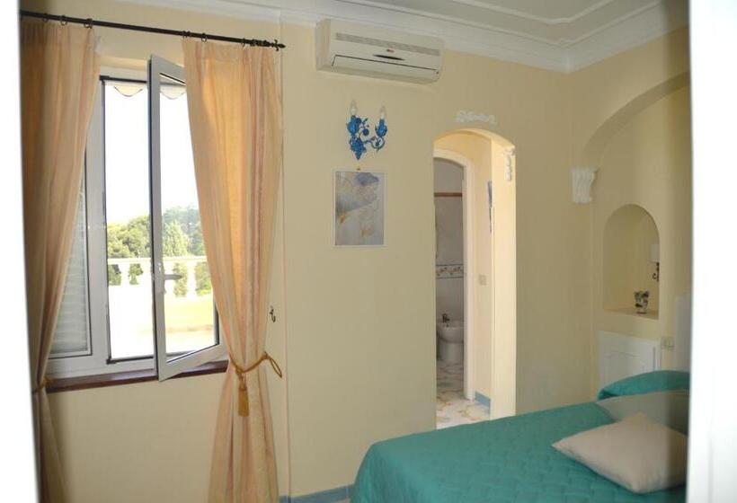 اتاق سوپریور با چشم‌انداز دریا, Villa Mimosa