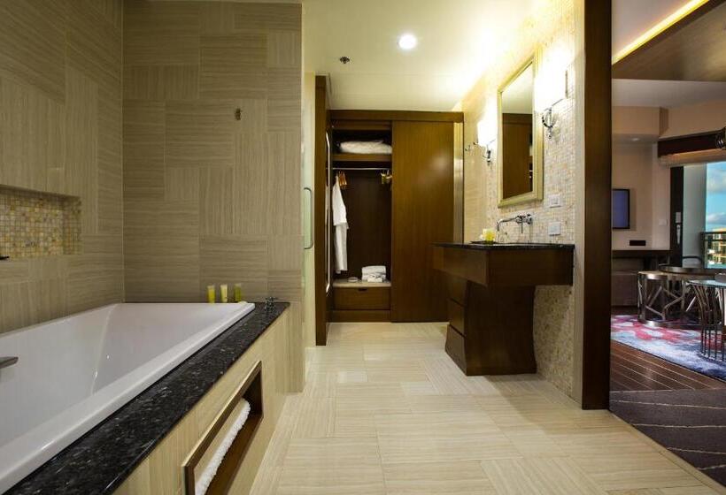 استودیو استاندارد با چشم‌انداز, Dusit Thani Guam Resort