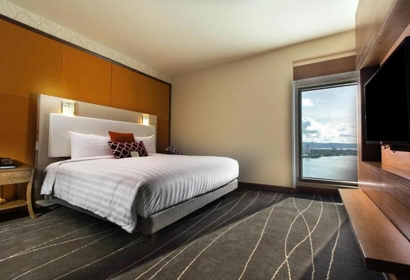 سوئیت اجرایی با تخت کینگ, Dusit Thani Guam Resort