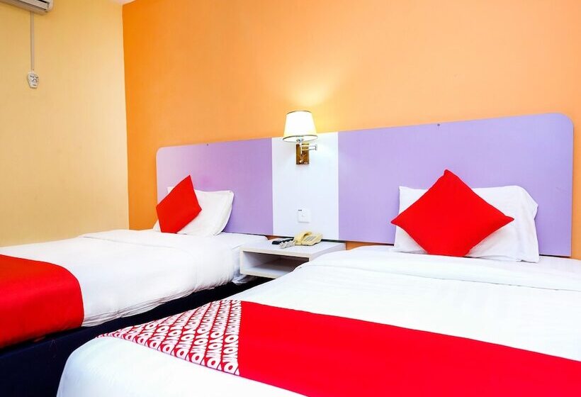 Chambre Standard, Grand City Hotel II