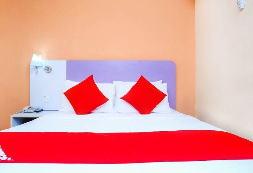 Chambre Standard, Grand City Hotel II