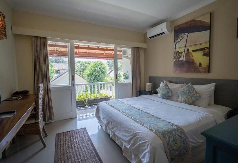 اتاق استاندارد با چشم‌انداز استخر, Scallywags Resort