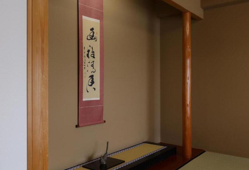 家庭间, Yorozuya