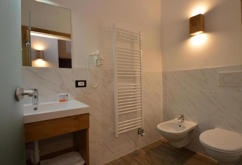 اتاق استاندارد, Park Hotel Avisio