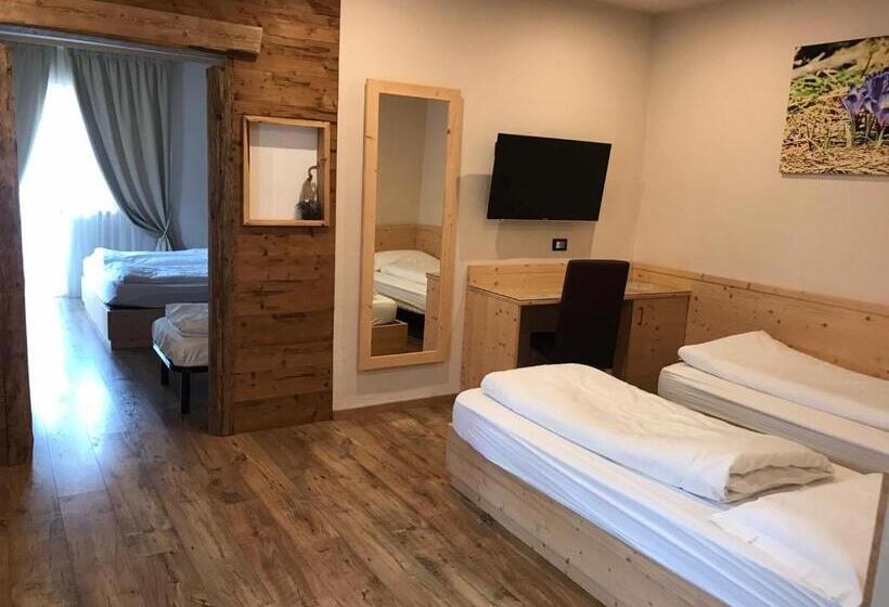اتاق استاندارد چهار تخته, Park Hotel Avisio