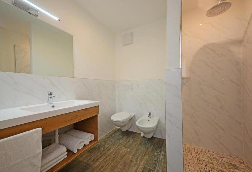 اتاق استاندارد چهار تخته, Park Hotel Avisio