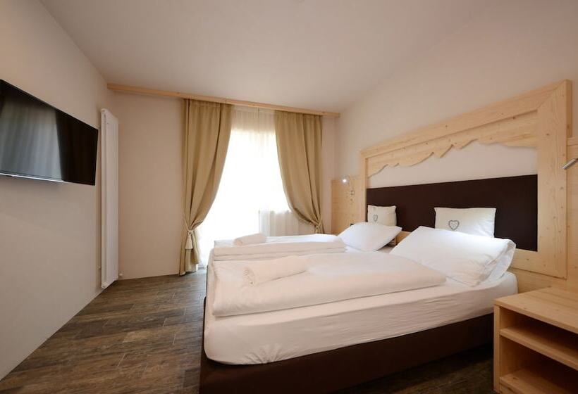 اتاق استاندارد, Park Hotel Avisio