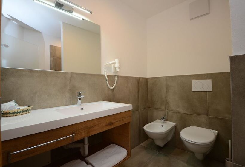 اتاق استاندارد چهار تخته, Park Hotel Avisio