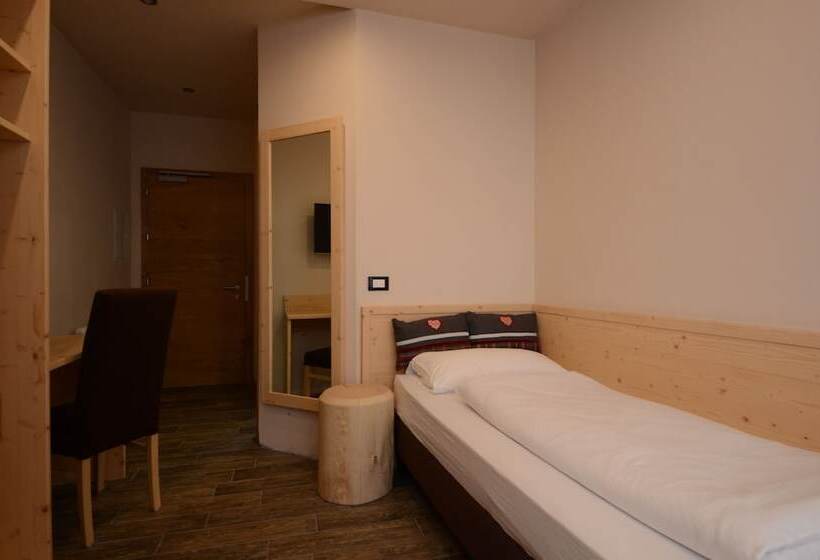 اتاق استاندارد چهار تخته, Park Hotel Avisio