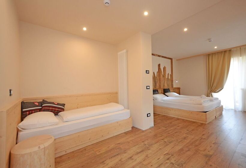اتاق استاندارد چهار تخته, Park Hotel Avisio