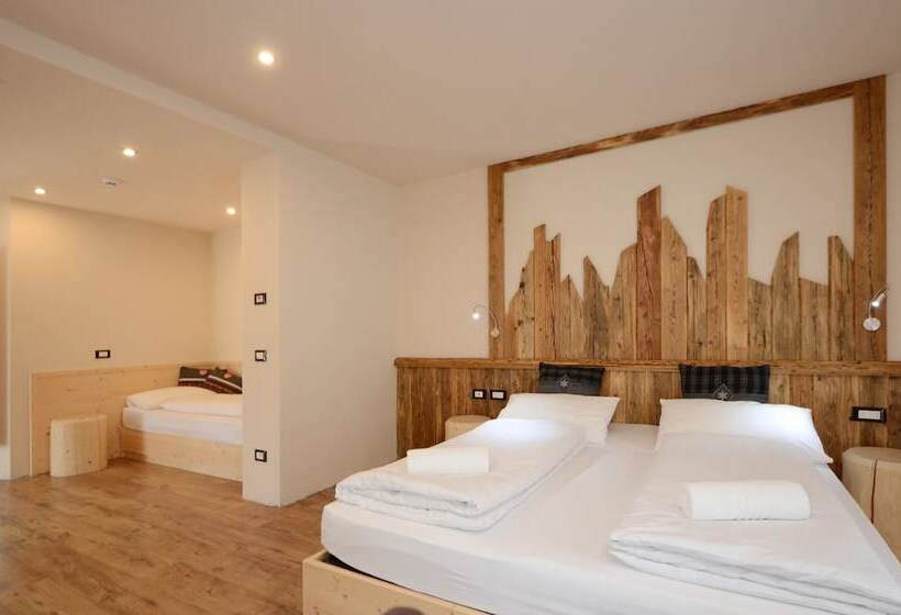 اتاق استاندارد چهار تخته, Park Hotel Avisio